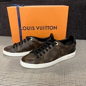 Women's Louis Vuitton Front Row Sneakers